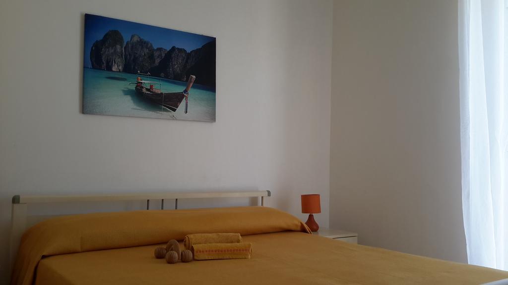 Casa Aurora Appartement Donnalucata  Buitenkant foto